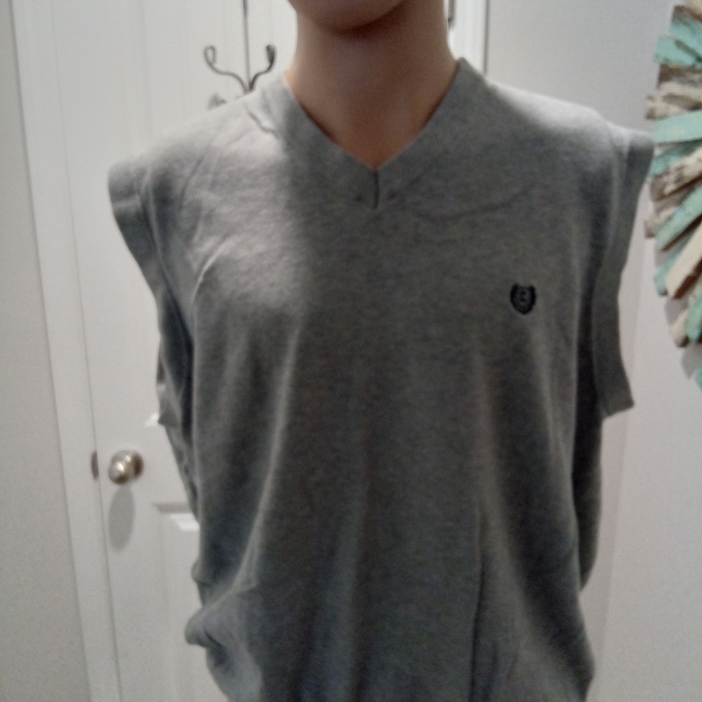 Chaps Men's Size XL Gray V-Neck Sweater Vest